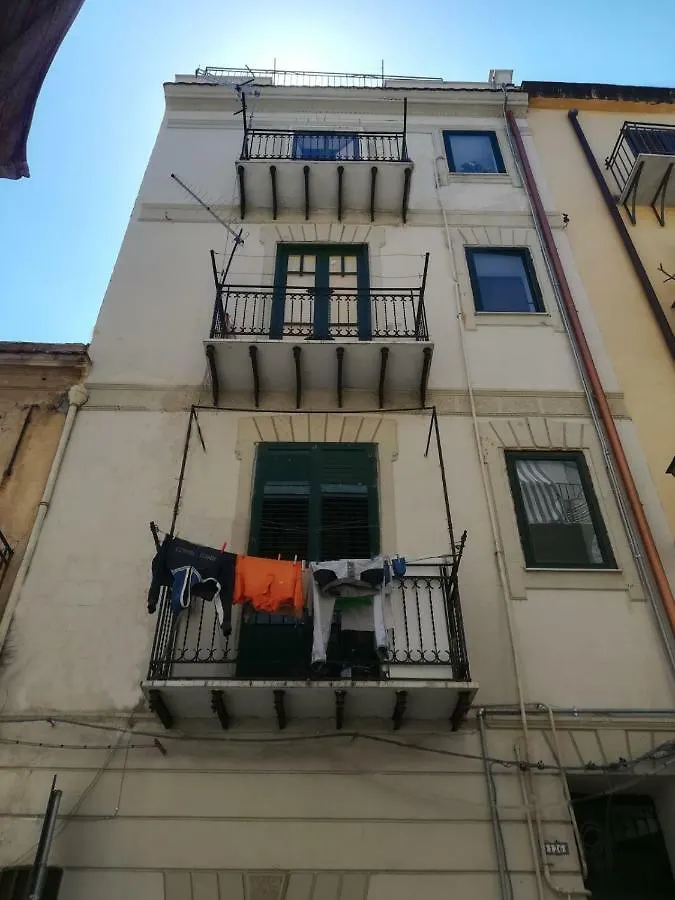 Casa Albergheria Palermo 0*,
